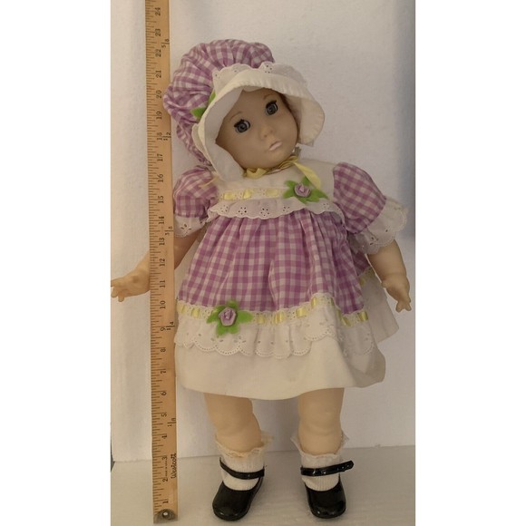 Vintage 1977 Suzanne Gibson Doll 22"  Outfit Socks Shoes  Taiwan READ CONDITION - Picture 4 of 12